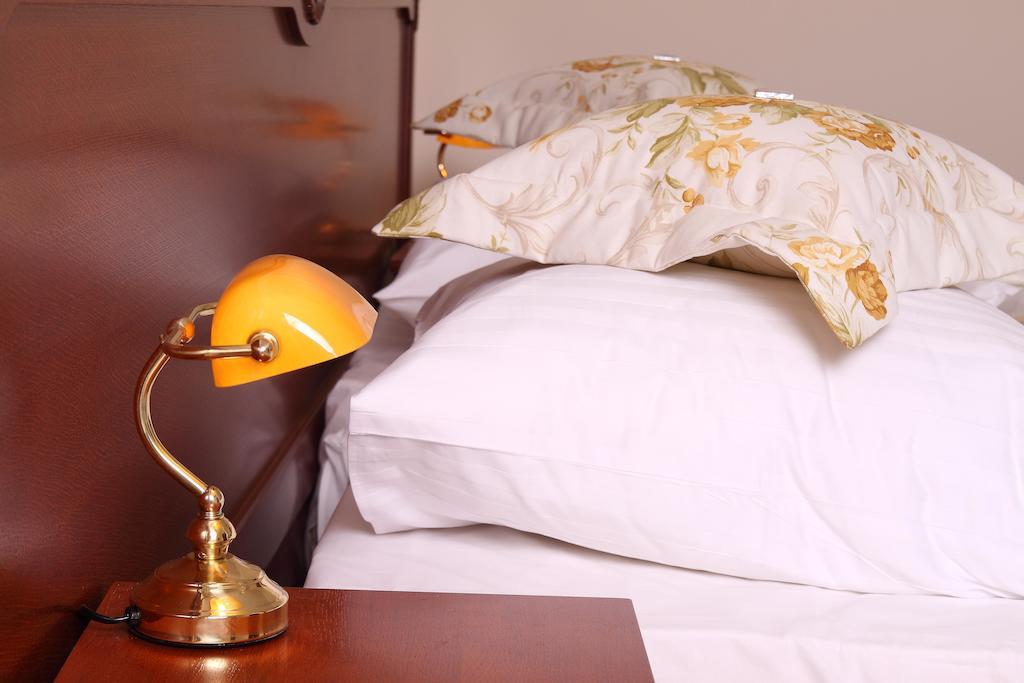 Zdroj Wojciech Aparthotel Ladek-Zdroj Room photo